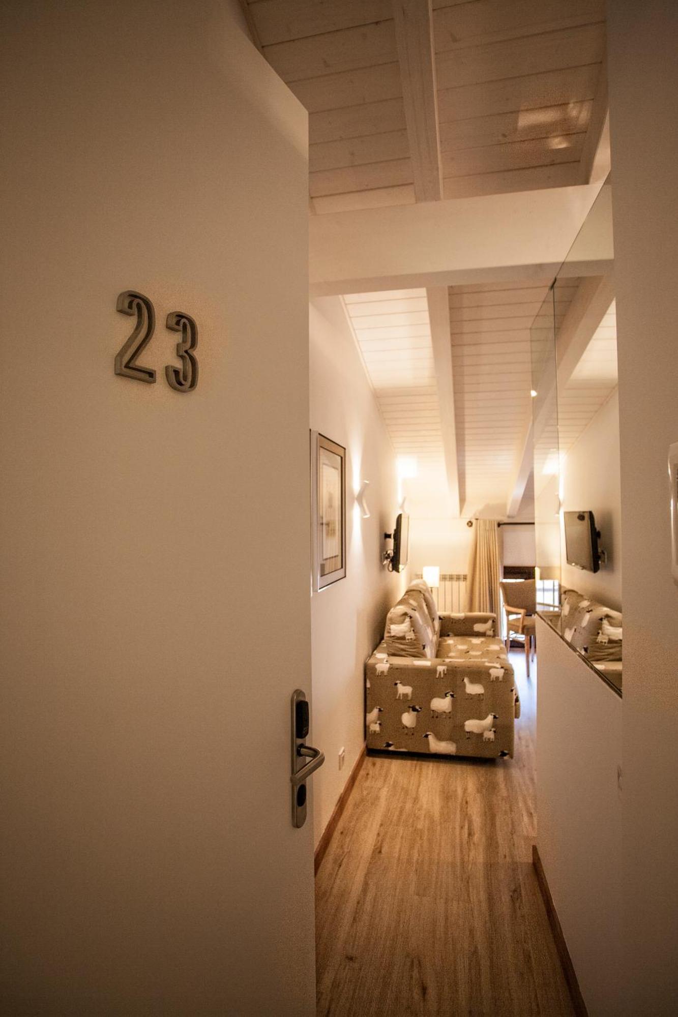 Hotel Pura Vida Valgañón Kültér fotó